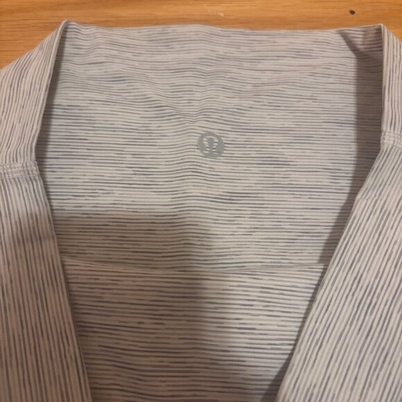 Lululemon Wunder Under Crop Scallop Leggings - SEE DESCRIPTION - Size 4 - Picture 5 of 6